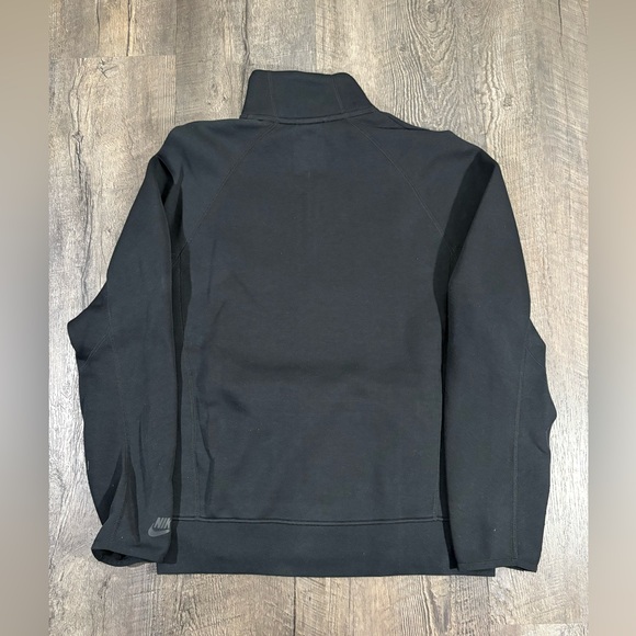 NEW | NIKE Sportswear Tech Fleece 1/2 Zip Mens Sweatshirt - Picture 5 of 6